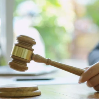 مشاور حقوقی دیوان عدالت اداری- گروه حقوقی لاوین