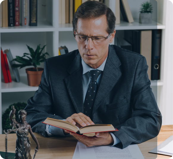 وکیل دیوان عدالت اداری